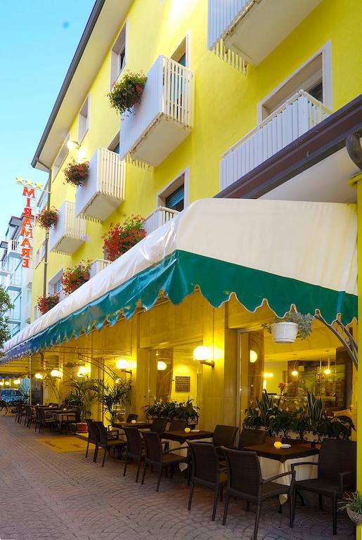 Hotel Miramare كاوْرلي المظهر الخارجي الصورة