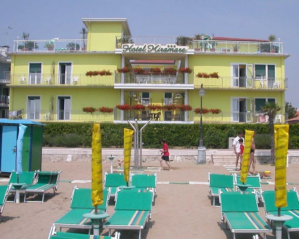 Hotel Miramare كاوْرلي المظهر الخارجي الصورة